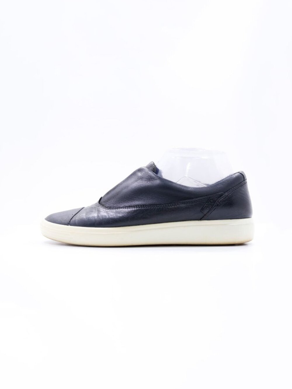 Ecco Soft 7 2.0 Extra Width Black Leather Slip On Sneakers - Women's 7/EU 38